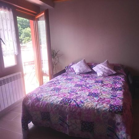 La Besnada Apartamento Nieda Exterior foto